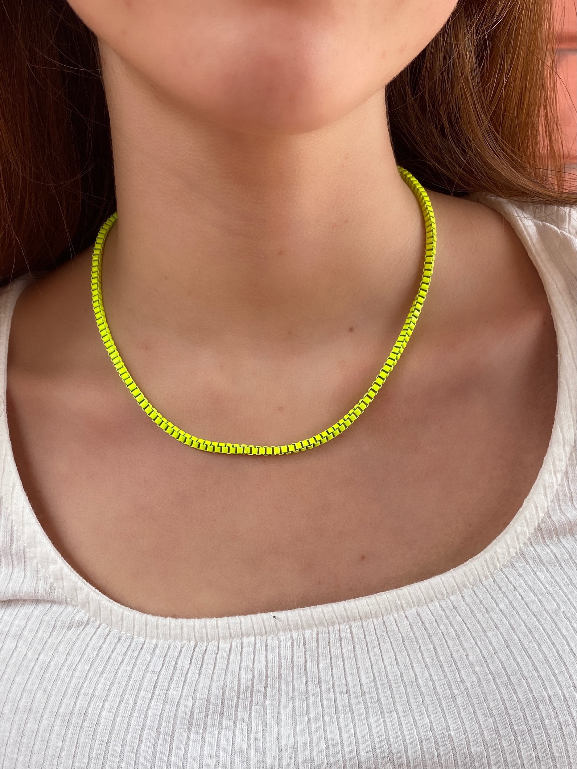 Enamel Chain Neon Yellow