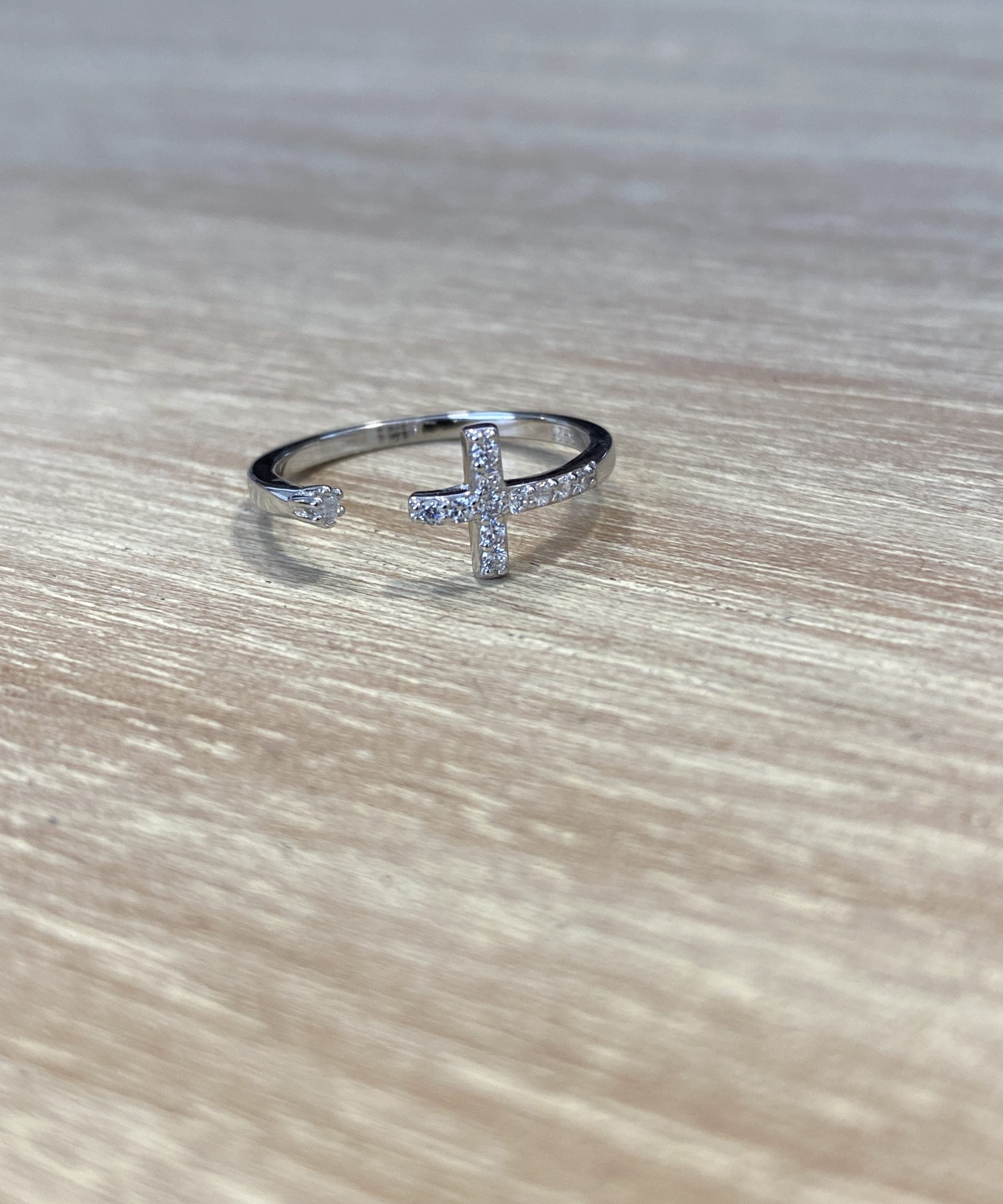 Cross Ring