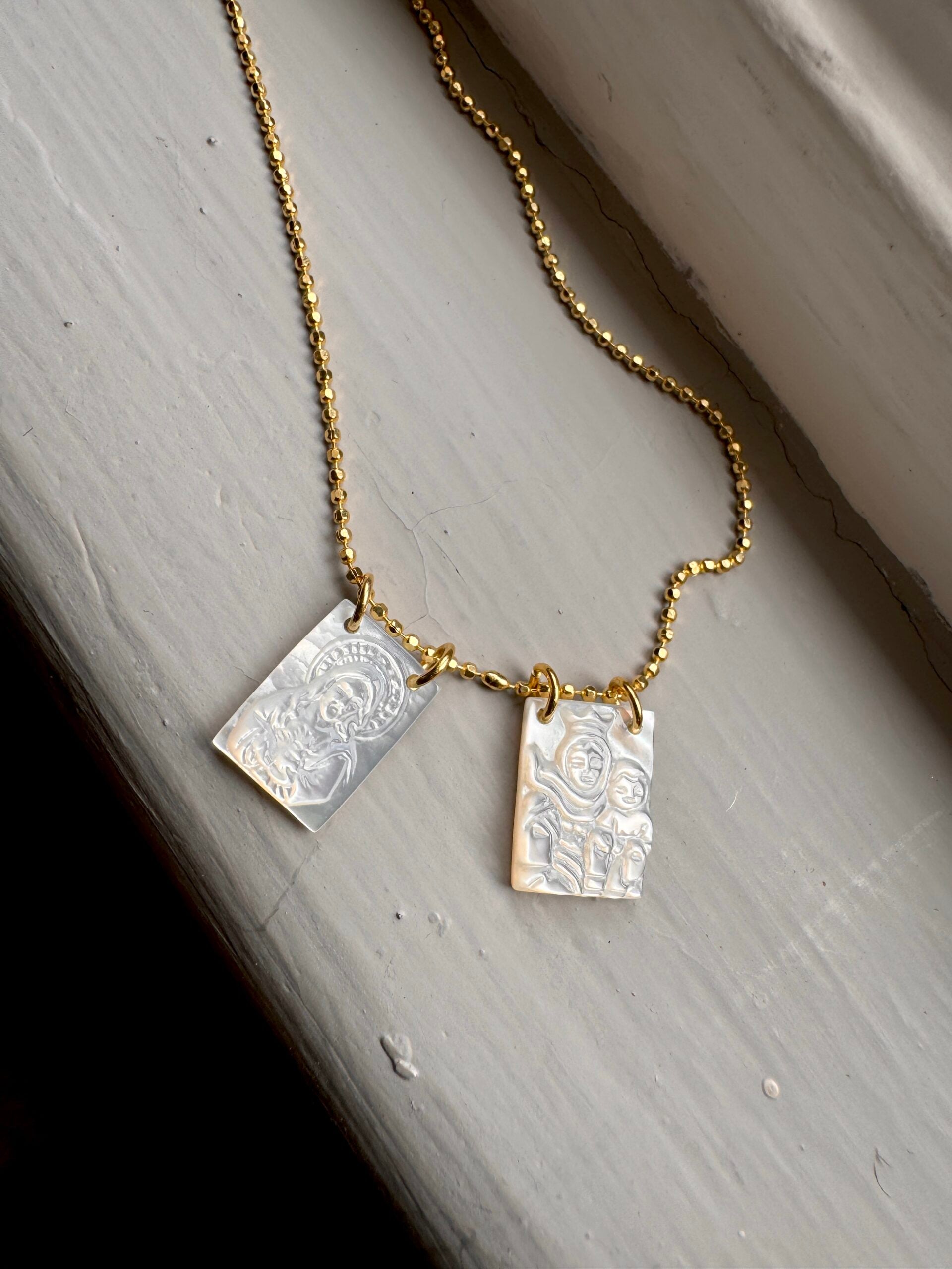 Thin Mother Pearl Scapular Necklace