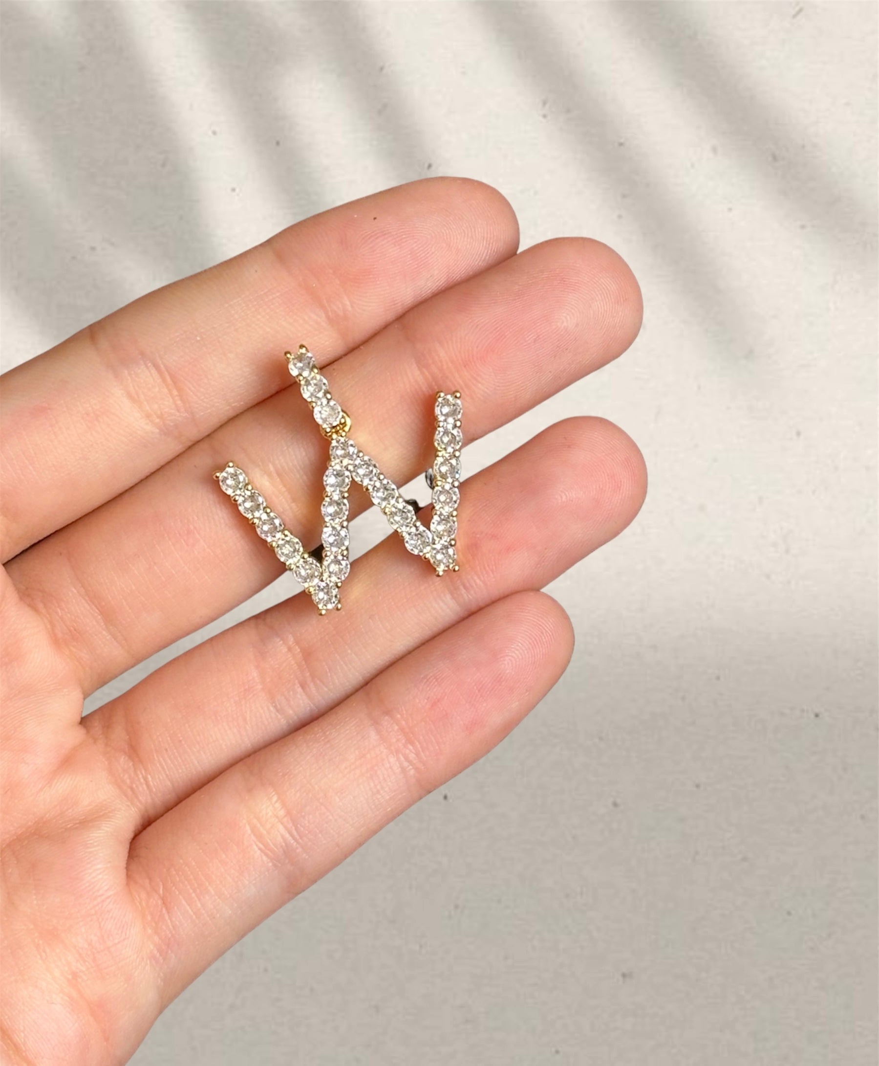 Diamond Initial W Charm