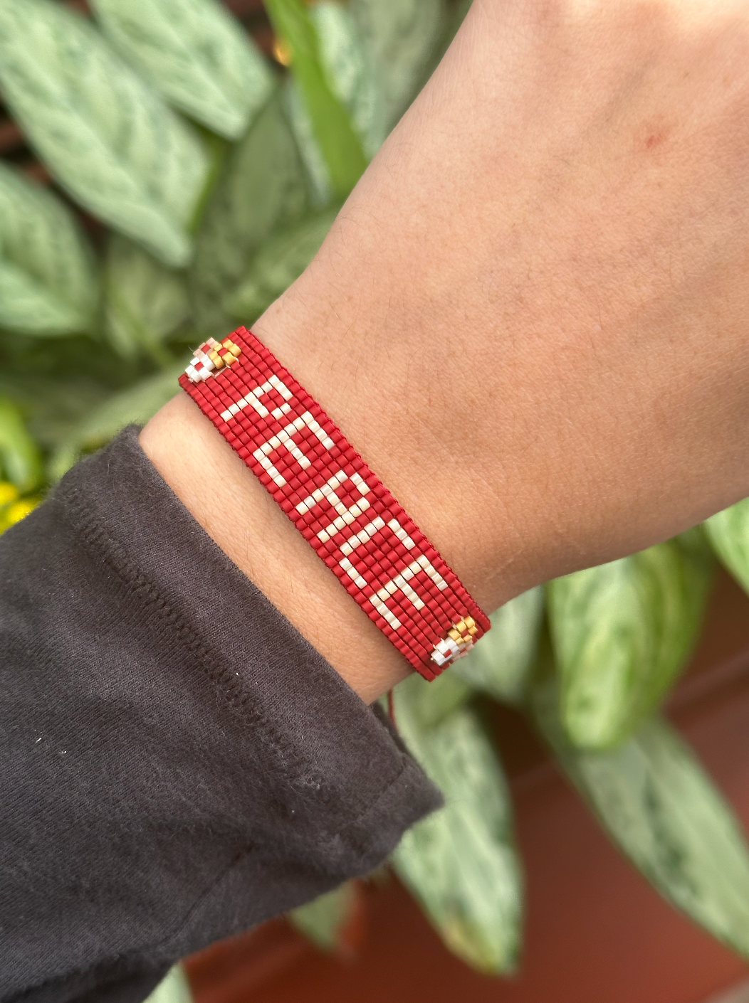 Pulsera Peace Burgundy