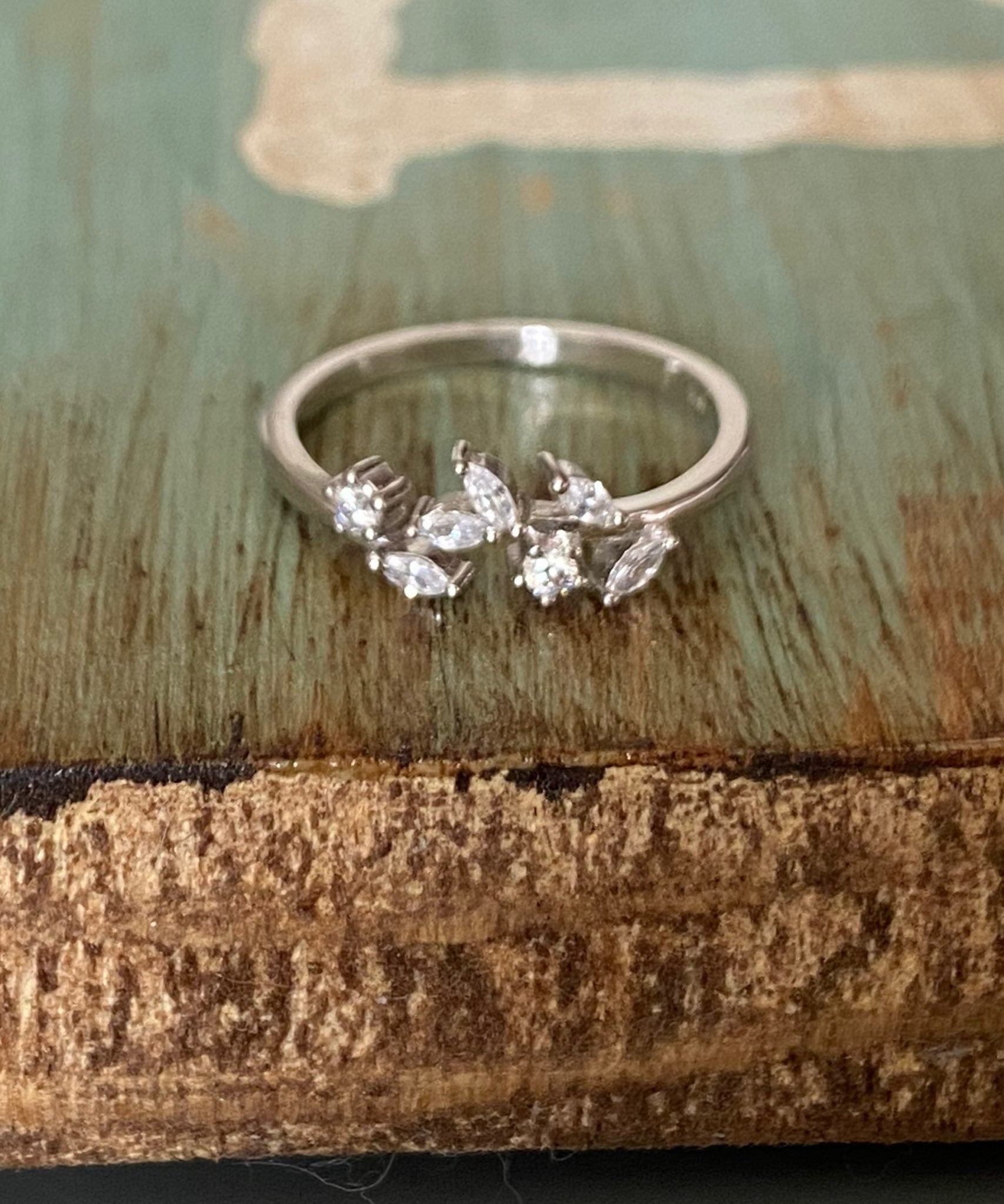 Leaves Ring