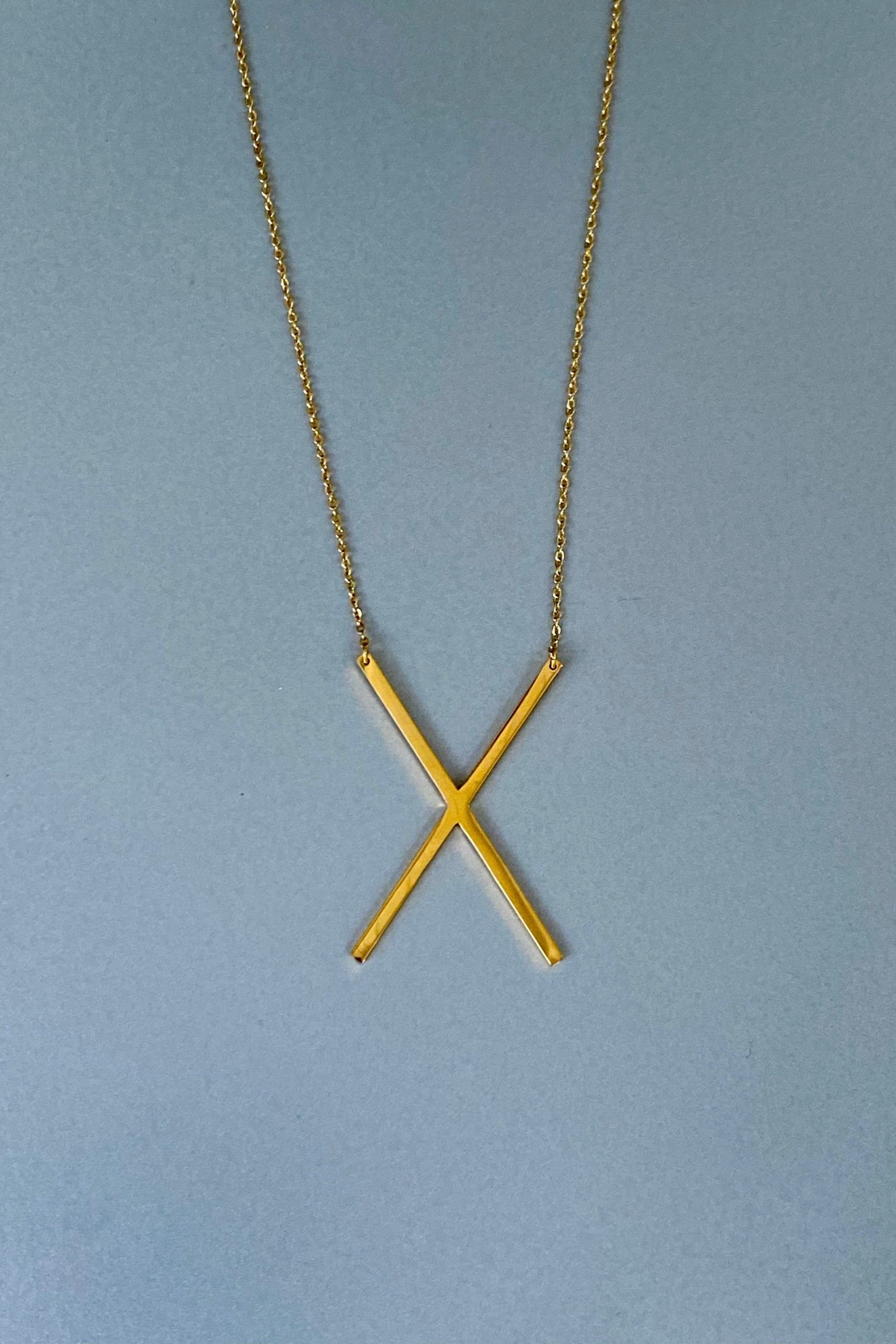 Collar Jumbo Initial X