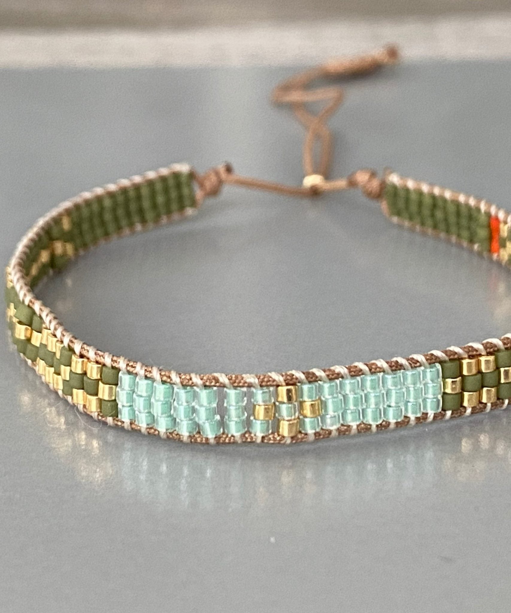 pulsera-canal-multicolor-3-scaled.jpg